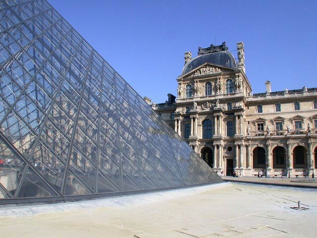 Louvren Paris
