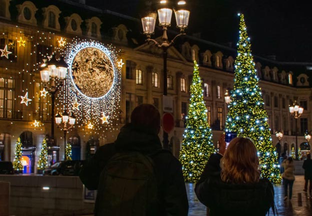 Rundvandring med julbelysning med lokal guide i Paris under jultid